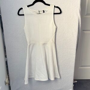 White Sleeveless Textured Dress